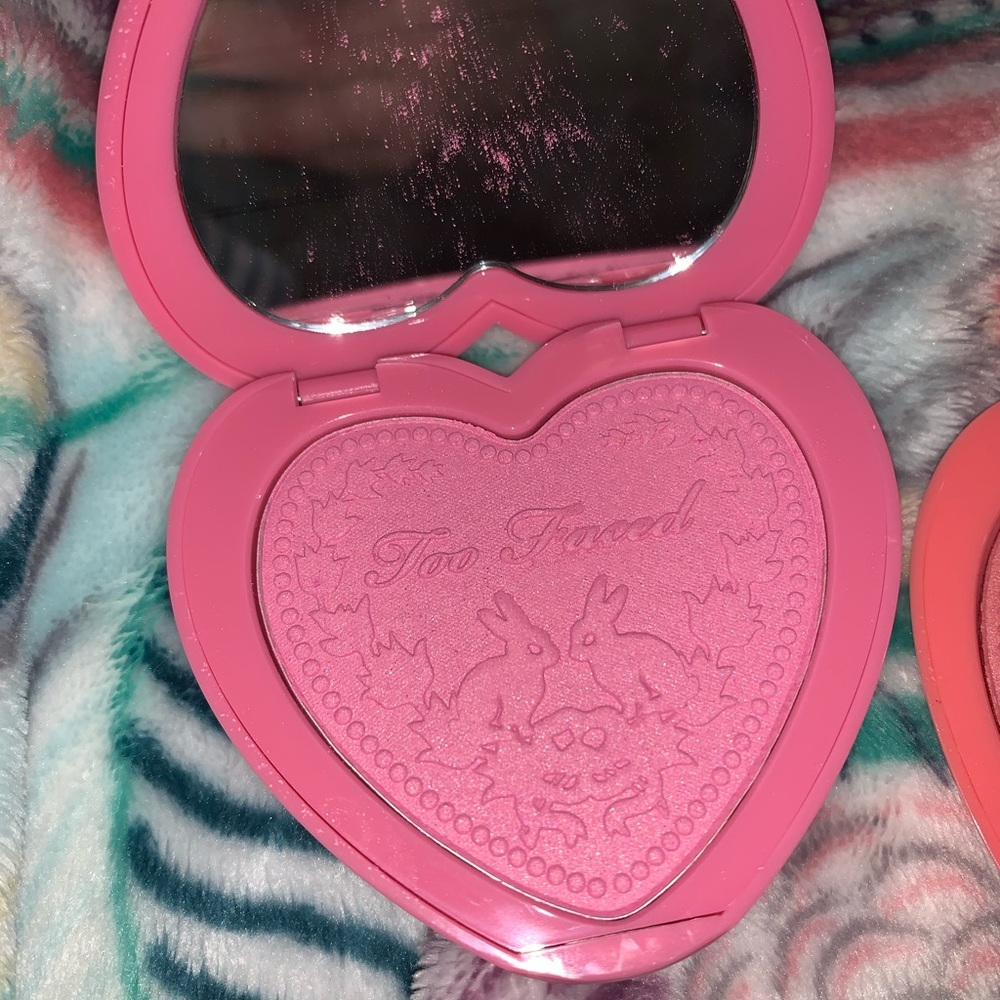 too faced blush
